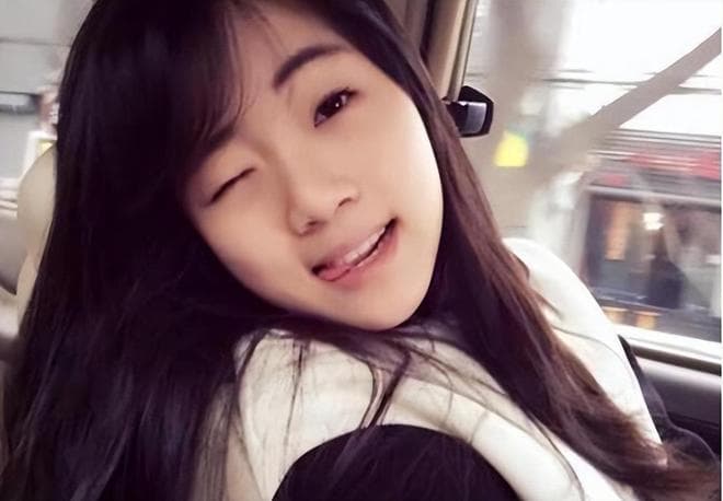 原来她是张凯丽女儿！怪不得能频繁上央视，是妈妈的骄傲更是心病