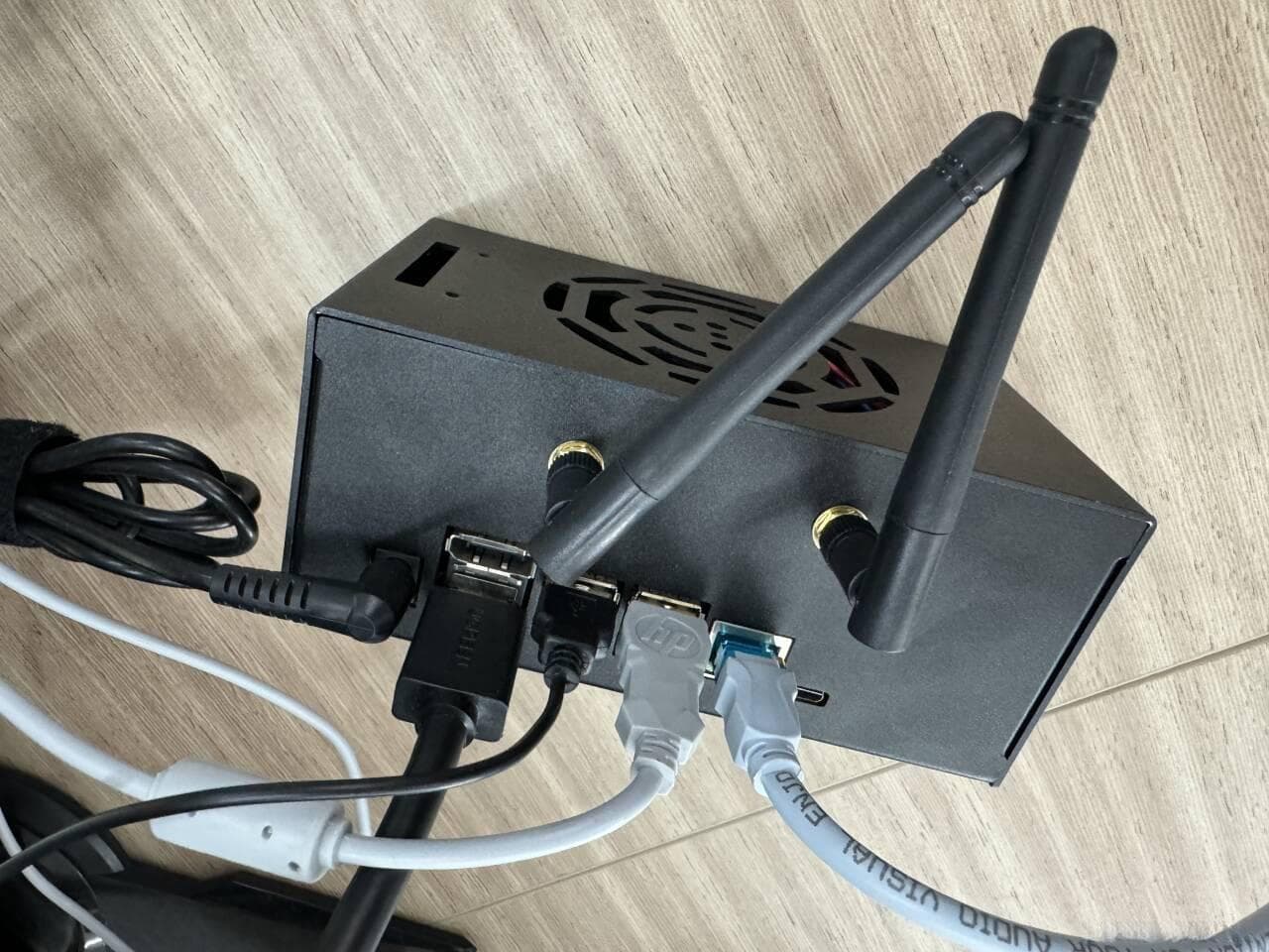 YOLOv5算法在边缘计算设备上调用海康威视摄像头进行实时检测