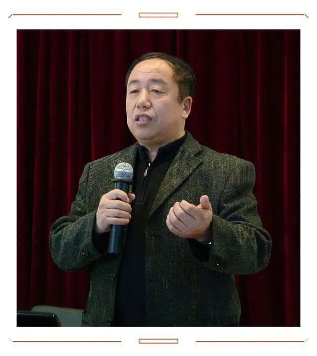 青年教师怎样向名师学习？