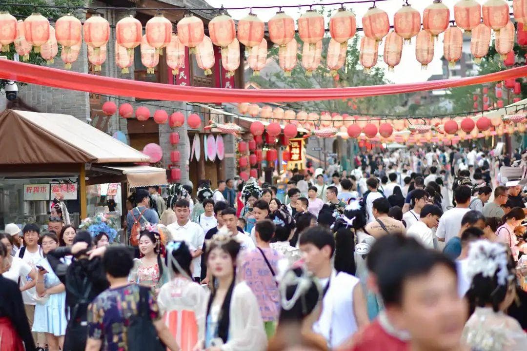 洛阳老城区：抢抓新机遇，拓展汉服产业全链条
