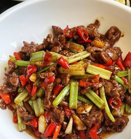 清明小炒烹饪指南：食材处理与火候掌控要点