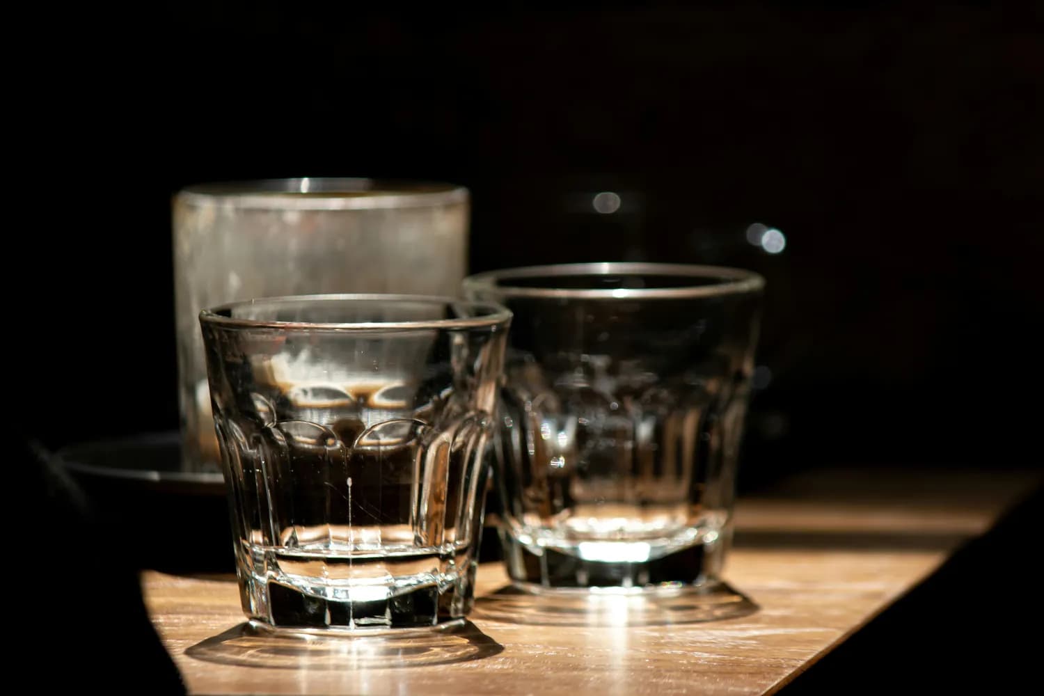 健康饮水首选：玻璃杯