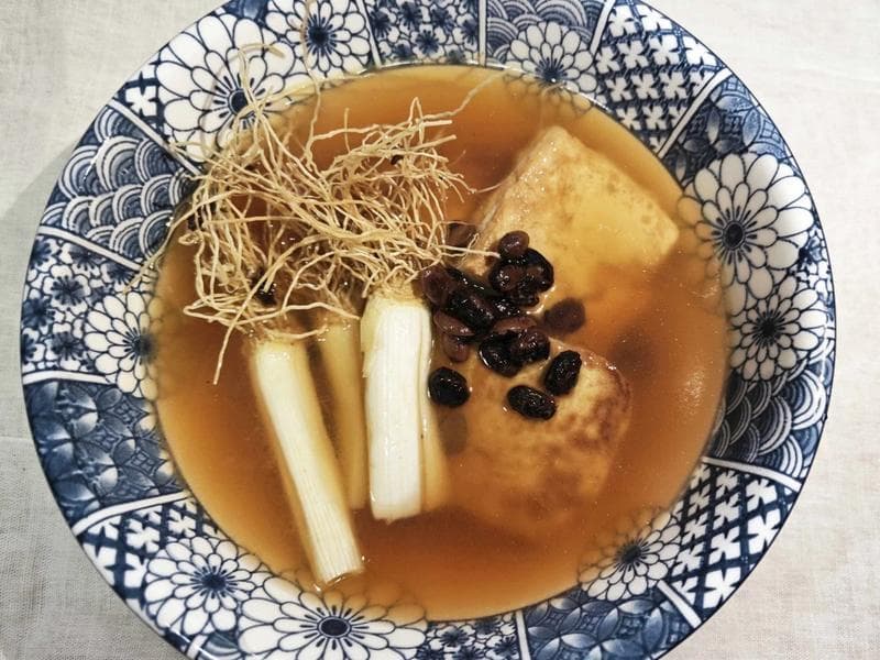 葱豉炖豆腐：解表散寒的养生药膳