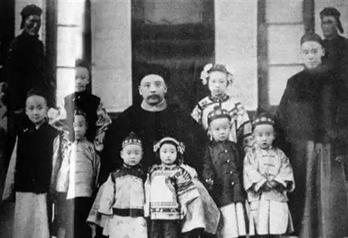 民国第一家族：百年兴衰间，痛史与谁说