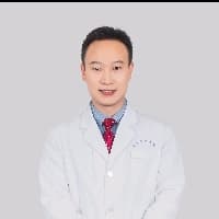 老人抽血后为何会昏迷？专家解析原因及预防措施