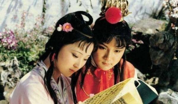 宝玉袭人：红楼梦中最复杂的一对主仆情