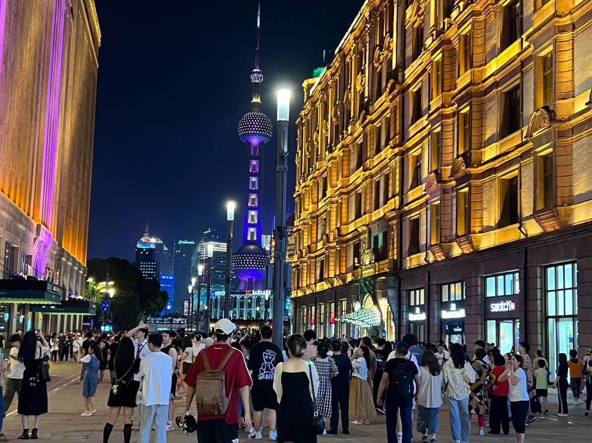 上海旅游必去的十大步行街：从南京路到田子坊，感受不一样的城市魅力