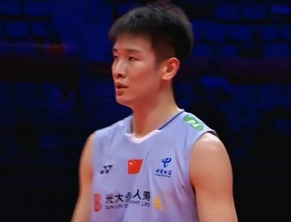 顶着全场嘘声战胜国羽名将！世界第二引众怒：赢球输人，球品太差