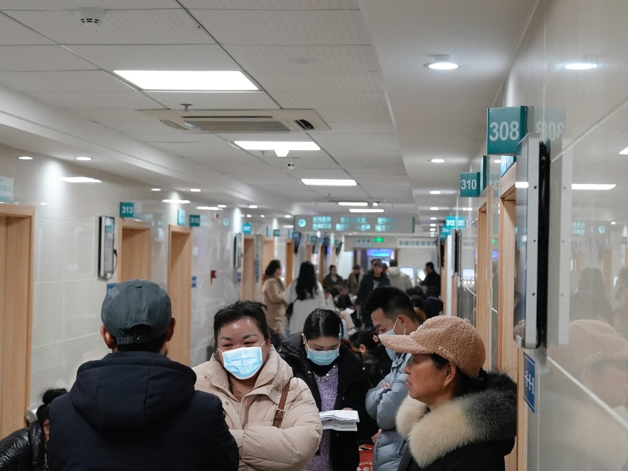 多地医院开设周末门诊，患者不再需要请假看病