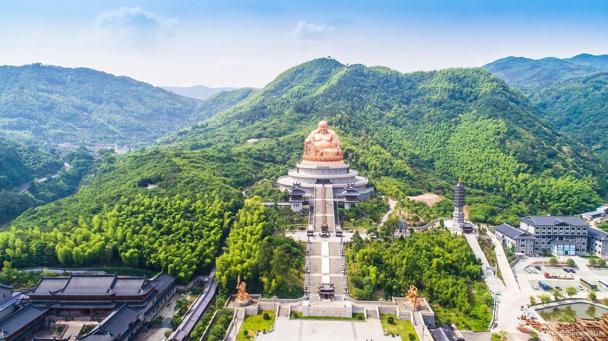 溪口-滕头旅游景区：自然人文完美融合的旅游胜地