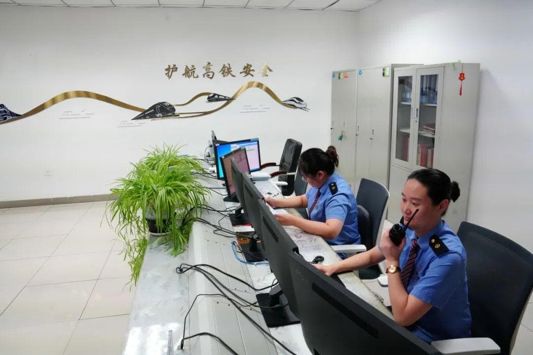 末班列车开出后，车站工作人员可以立即下班了吗？