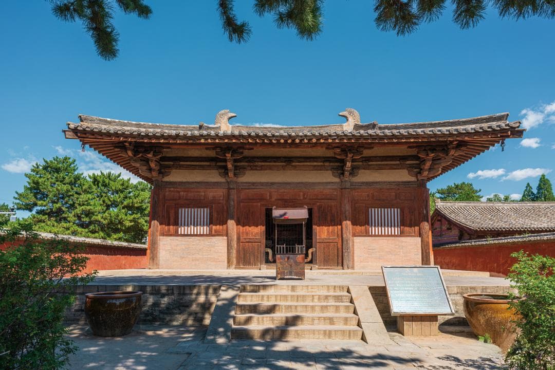 为什么日本的古建筑都很新而国内的古建筑显得很破旧？