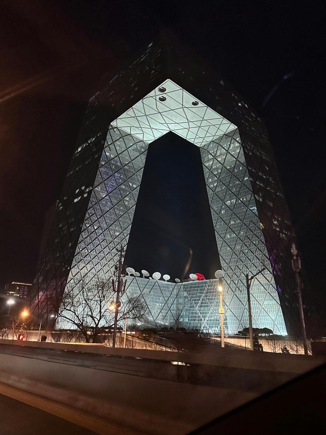 全方位比较自然人持股和企业持股的优劣势及选择建议！