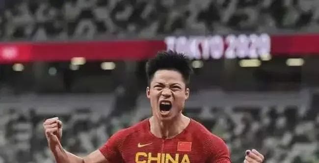 2024年中国男子百米短跑最新排名：何锦櫶等新星强势崛起