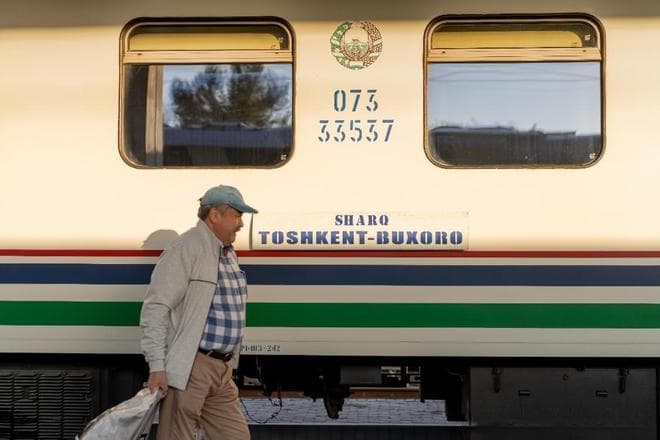 乌兹别克斯坦火车旅行完全指南：购票、上车到注意事项全解析
