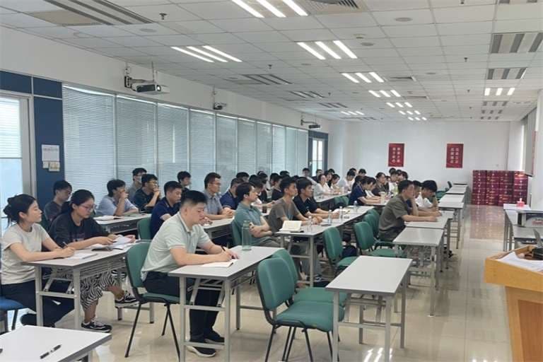 精选早教玩具助力宝宝认知、协调和语言能力提升