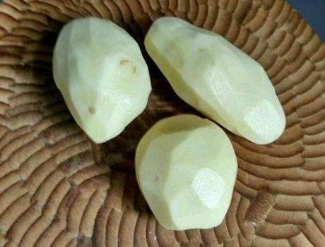 土豆条怎么炸才能酥脆不回软（炸薯条多加1个步骤，薯条香酥脆不回软）