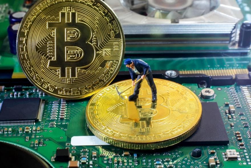 比特币挖矿设备全解析：从ASIC矿机到散热系统