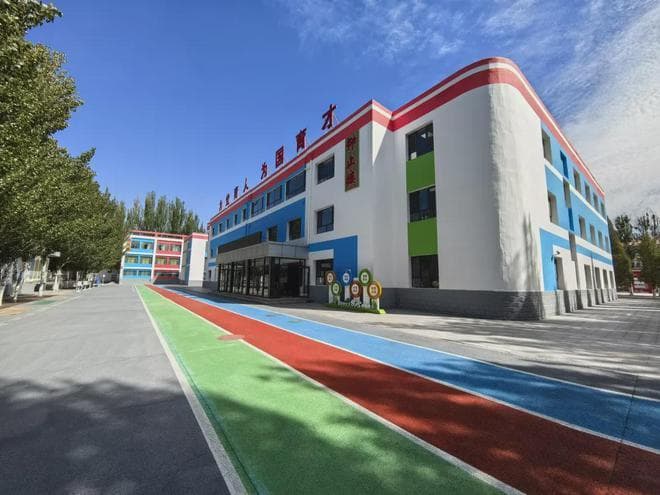 控辍保学 让每个孩子都有学上