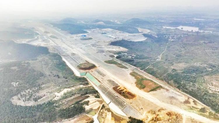 航拍枣庄翼云机场建设进展顺利  多项主体工程预计年底前竣工