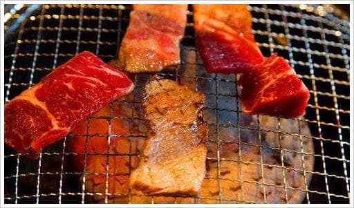 如何理解美债市场并进行合理交易？这种交易在市场中的地位如何？