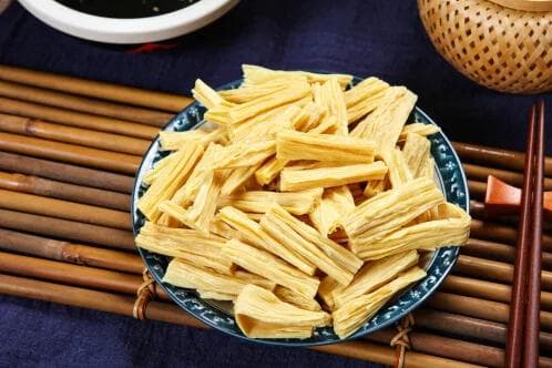 饭店泡发腐竹有诀窍，干货老板教我一招，泡发得又快又好不夹生