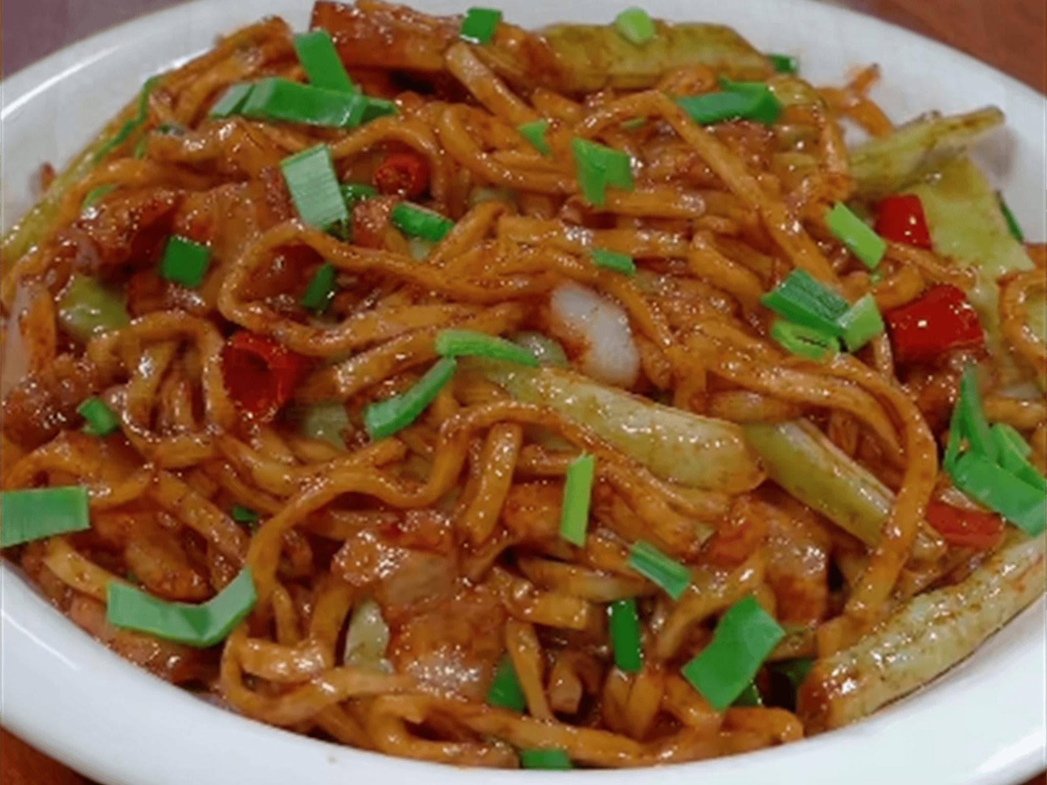 豆角焖面，这也太香了吧！学会这道豆角焖面，让你成为家庭大厨！