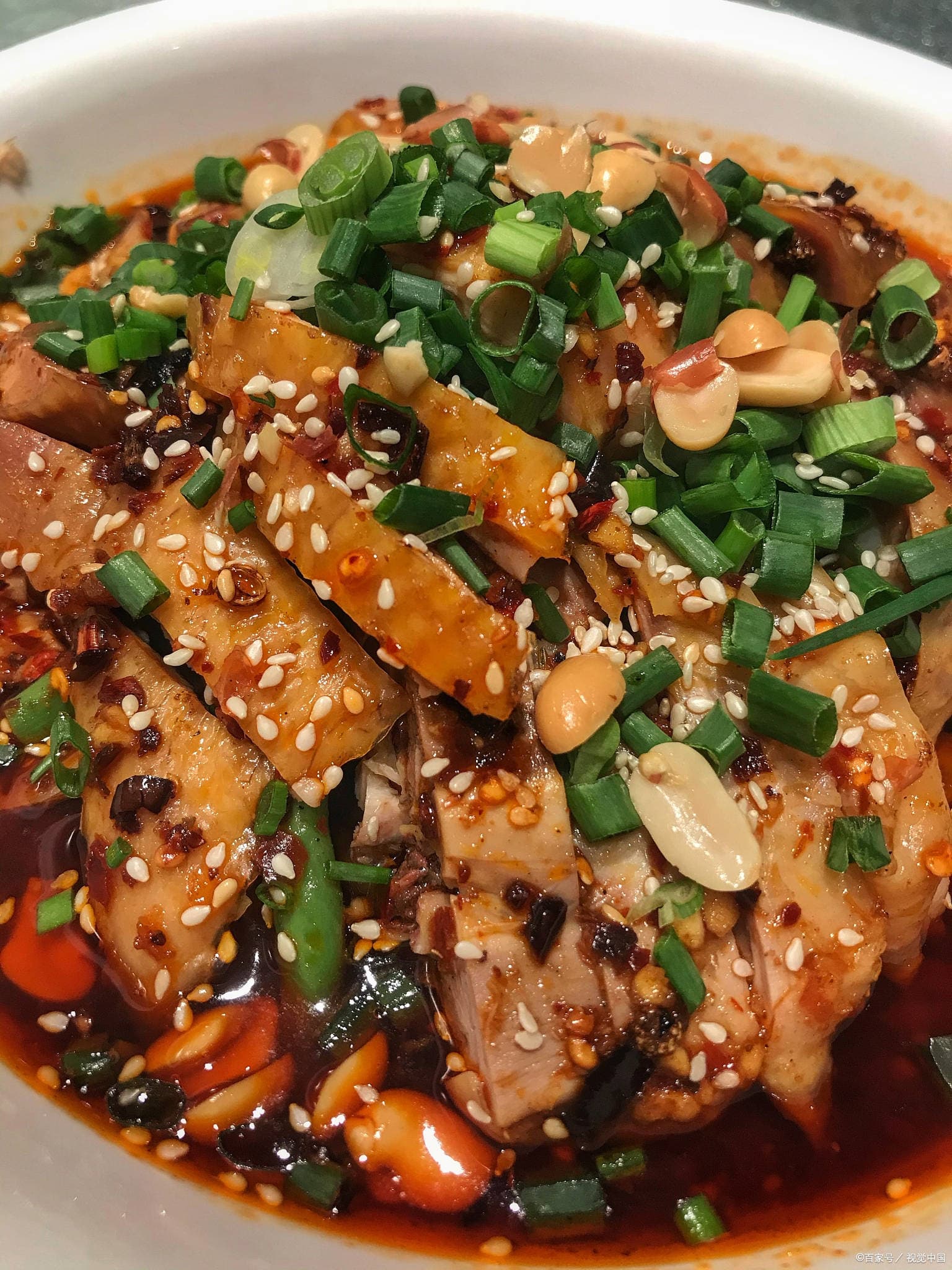 湘西十大特色美食：从米粉到腊肉，品味独特的湘西味道