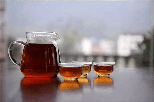 安化黑茶与红茶的区别？