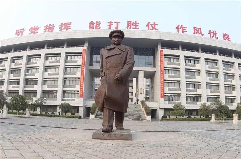 军校新生入校攻略，你想知道的这儿都有