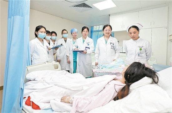 产科危机：分娩量锐减，医生收入低致人才断层
