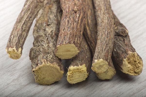 甘草提取物对皮肤的作用