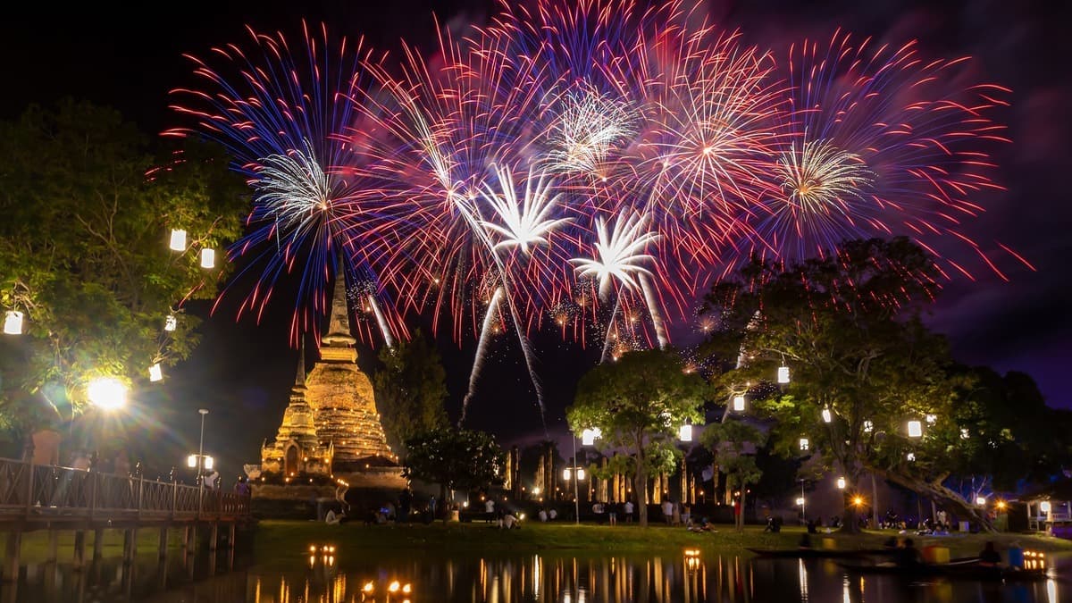 11月到次年2月是泰国旅游黄金期，其他季节这样玩