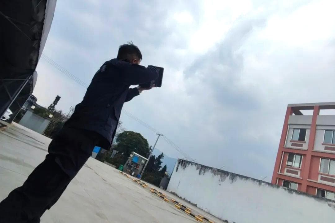 监管区飞无人机？后果很严重！