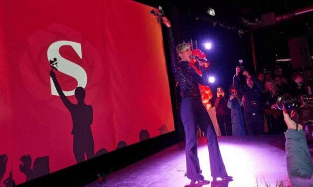 社会民主联盟获15席成冰岛议会第一大党，执政联盟遭遇重挫