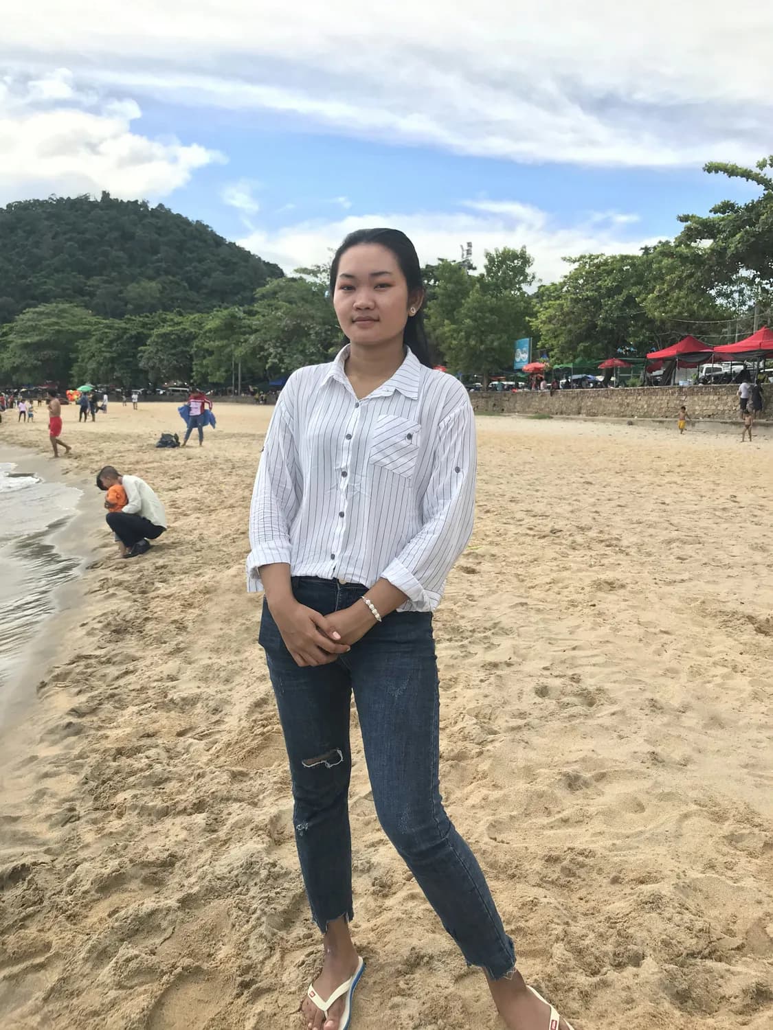 李施嬅新剧多语言表演获赞：三种语言切换自如，演技再获认可