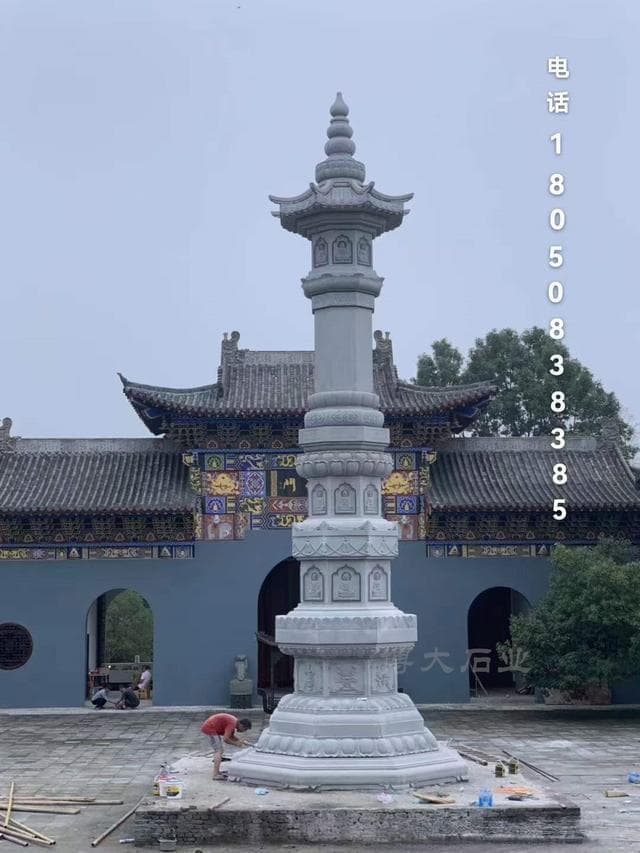 石雕佛塔的作用：精神寄托与文化传承