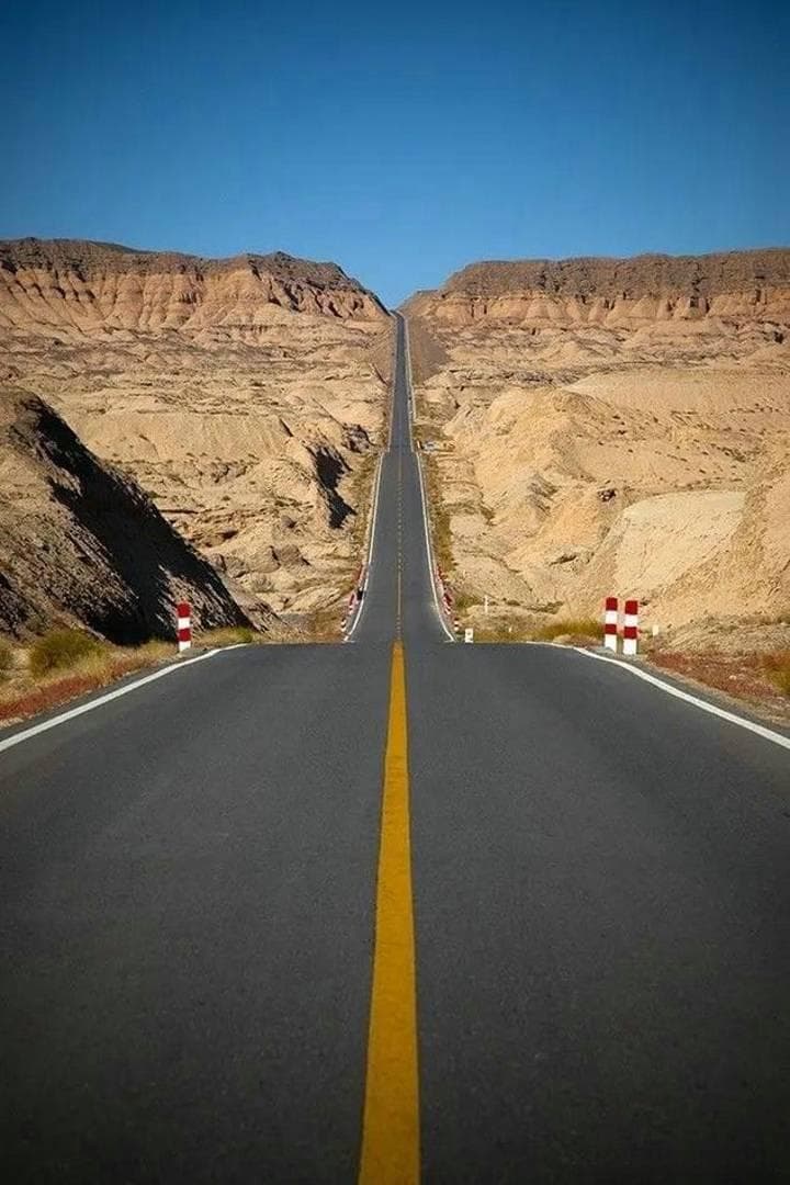新疆旅游攻略：必去的三个景点