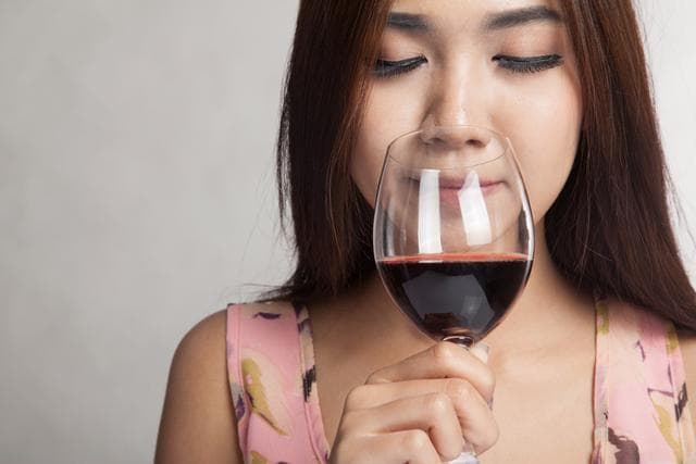 喝酒脸红其实是一种基因突变 如何应对喝酒脸红？