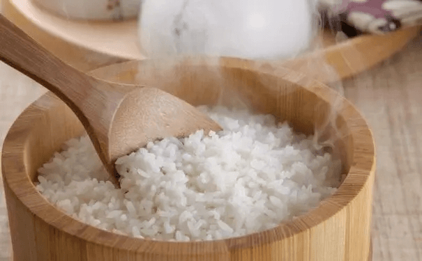 大米蒸多少分钟才能熟啊？