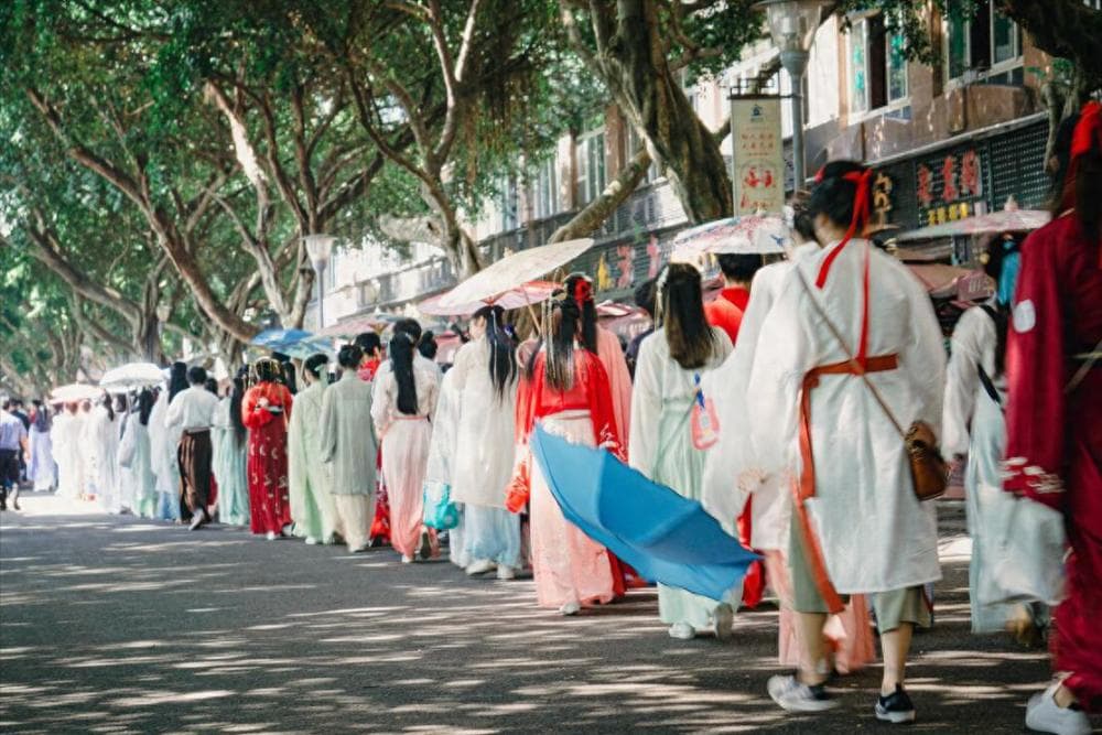 三月三上巳节，牢记：“吃2样，办3事”，传统习俗别丢，迎接福气