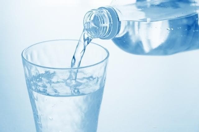 水真的不可以被继续压缩吗？如果持续压缩水，它会发生什么变化？