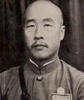 不战而逃，军阀韩复榘被蒋介石枪毙始末