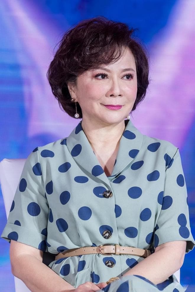 《闲人马大姐》演员现状：1人去世，“艾嘉”50岁了