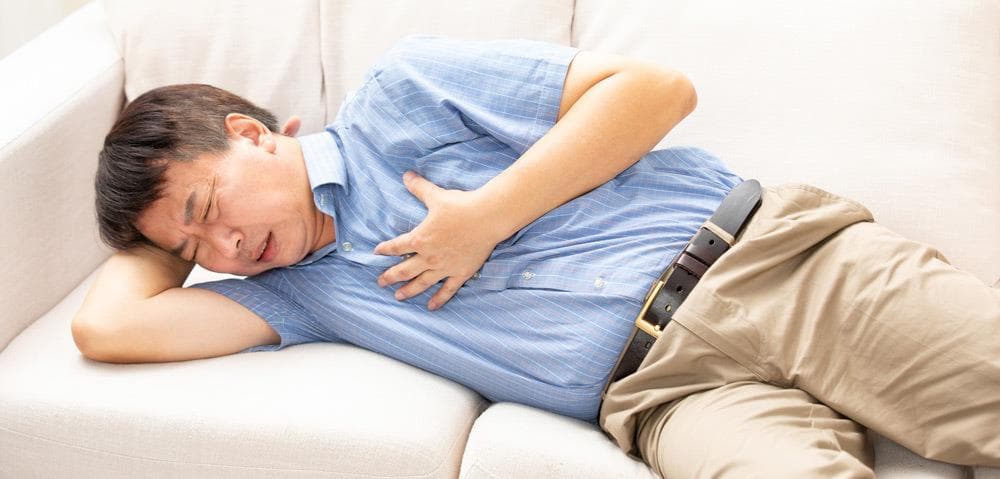 胃食道逆流怎么办？营养师建议：这7类食物别再吃，8种食物助修复