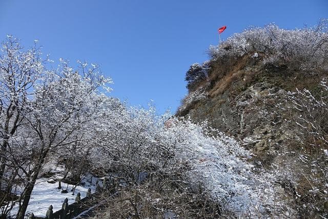 当阳之旅：入冬两日赏雪景，探寻十大景区美食风情