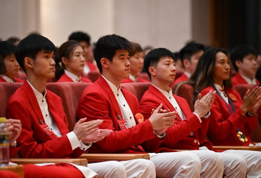 中国体育代表团总结大会：取得历史突破 尽显青春风采