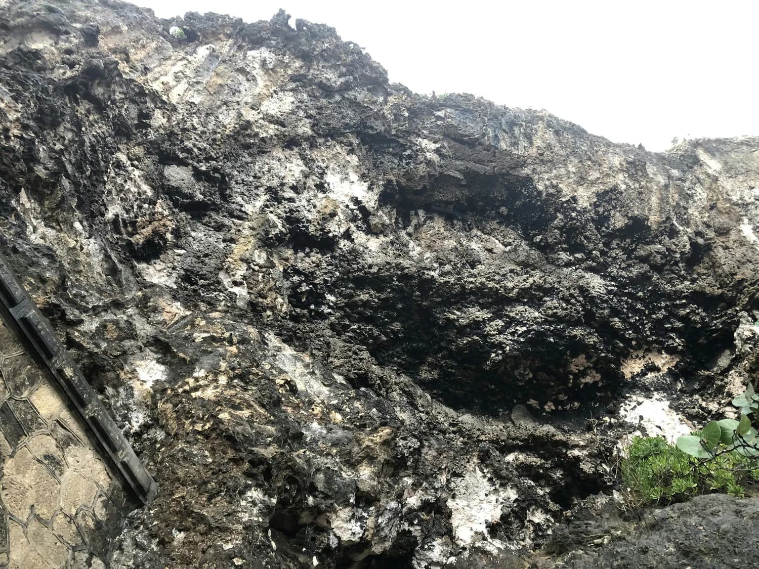 腾冲火山热海：云南的自然奇迹