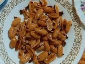 酒鬼花生米制作全攻略：冰酥处理+凉油慢炸，香脆可口