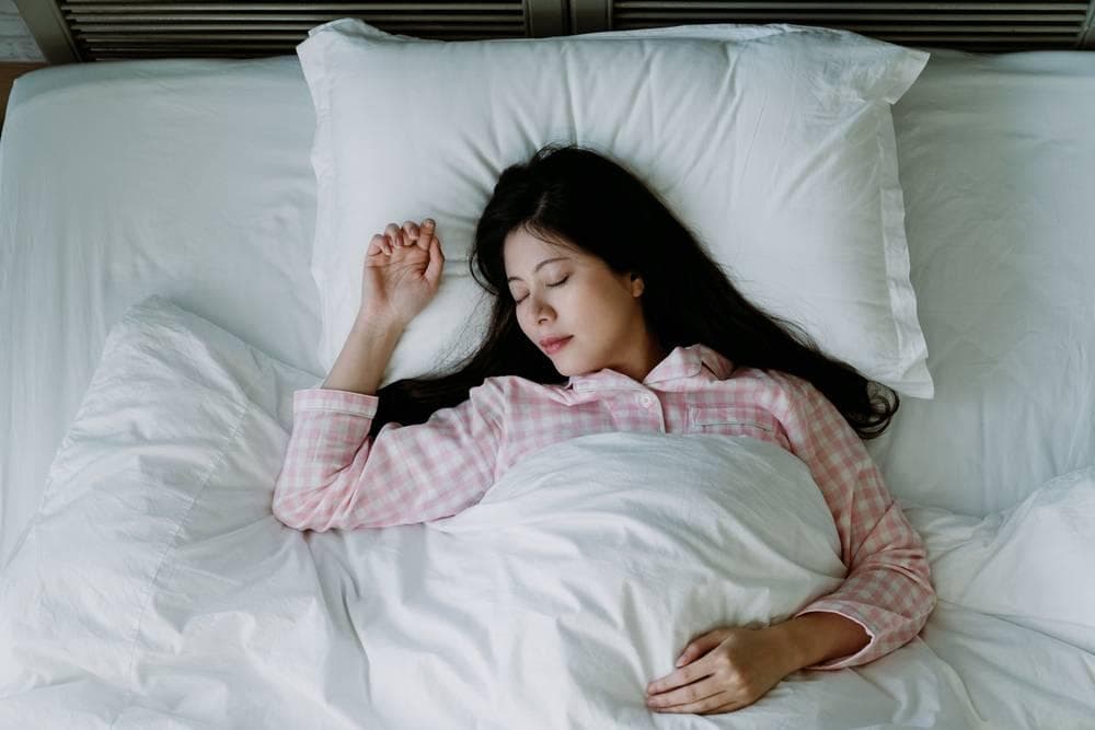 美軍睡眠法｜解決失眠成功率96% 醫生實測4步10秒快速入睡